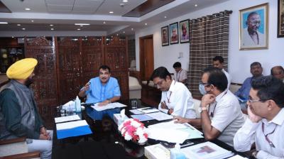  Cabinet Minister Kuldeep Singh Dhaliwal met with Union Minister Nitin Gadkari