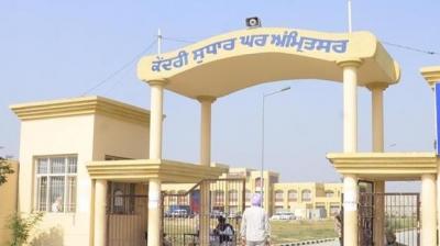 45 mobile phones and 31 SIM cards found in Amritsar jail News in punjabi 