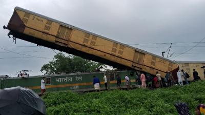 Big train accident in West Bengal News in punjabi 
