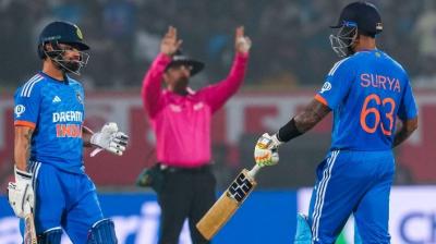 India beats Australia by 2 wickets