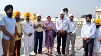 Chief of Indian Army General Manoj Pandey paid obeisance at Sachkhand Sri Darbar Sahib