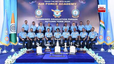 ਸੰਯੁਕਤ ਗ੍ਰੈਜੂਏਸ਼ਨ ਪਰੇਡ ਦੌਰਾਨ ਸਾਂਝੀ ਤਸਵੀਰ 