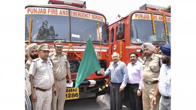 Brahm Mohindra flags off 20 new Fire Tenders