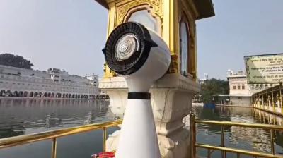Mumbai Sangat offers modern fans for Sri Darbar Sahib