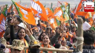 BJP gets clear majority in Delhi after 27 years