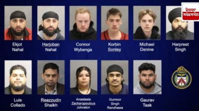 Fake card scam : 11 arrested in taxi card scam in Canada