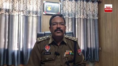 ਡੀਐਸਪੀ ਸਾਈਬਰ ਕ੍ਰਾਈਮ ਰਾਜ ਕੁਮਾਰ ਜਾਣਕਾਰੀ ਦਿੰਦੇ ਹੋਏ 