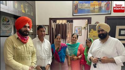 Navjot Singh Sidhu met the Family of Rupinder Singh