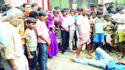 People beat the three accused under the charge of theft Death of two