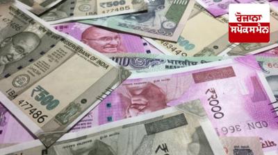 Cash worth Rs 3.70 crore recovered from van during election campaign
