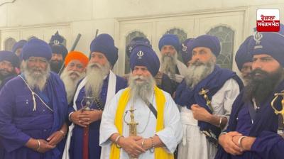  ਪ੍ਰੈਸ ਨੂੰ ਸੰਬੋਧਨ ਕਰਦੇ ਹੋਏ ਬਾਬਾ ਬਲਬੀਰ ਸਿੰਘ ਅਕਾਲੀ 96 ਕਰੋੜੀ ਸਮੇਤ ਸਮੂਹ ਨਿਹੰਗ ਸਿੰਘ ਦਲਾਂ ਦੇ ਮੁਖੀ