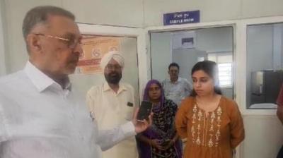  Minister Dr. Balbir Singh made a surprise inspection of Aam Aadmi Clinic, Urban Estate