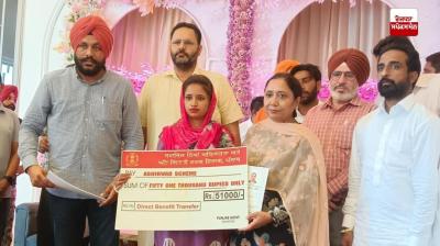 ਕੈਬਨਿਟ ਮੰਤਰੀ ਡਾ. ਬਲਜੀਤ ਕੌਰ ਨੇ SC ਭਾਈਚਾਰੇ ਨਾਲ ਸਬੰਧਤ 505 ਪਰਿਵਾਰਾਂ ਨੂੰ ਵੰਡੇ 8.72 ਕਰੋੜ ਰੁਪਏ ਦੀ ਕਰਜ਼ਾ ਮੁਆਫ਼ੀ ਦੇ ਸਰਟੀਫਿਕੇਟ