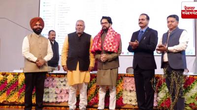 MP Anurag Thakur reaches Bathinda, addresses students