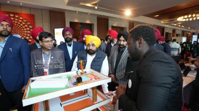 CM  EXHORTS YOUTH USE YOUR NEW IDEAS AND INNOVATIONS News in punjabi 