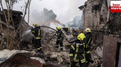 Russia fires more missiles at Kyiv, drones fire; at least 10 people injured