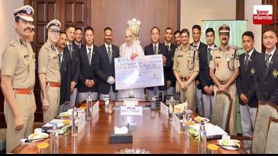 Amit Shah praises ITBP jawans for Mt Makalu summit, cleanliness drive