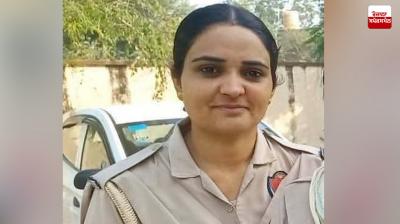 Female police officer dies in road accident