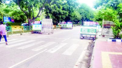 Advertising boards on Barricades
