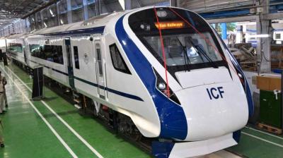 Train ‘T-18’ damaged, vandals shatter window pane