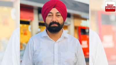 Master Gurpreet Singh, a resident of Harike Pattan, died in an accident caused by a roof collapse.