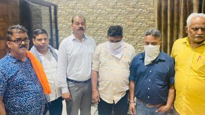VIGILANCE BUREAU NABS SOCIAL ACTIVIST, PRIVATE DOCTOR FOR ACCEPTING BRIBE OF RS 2 LAKHS FROM PETROL PUMP OWNER