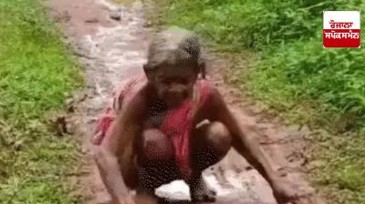 An 80-year-old woman unable to walk, still the officer called the office for pension