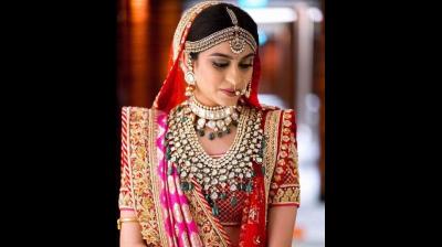 Trendy Bridal Necklace