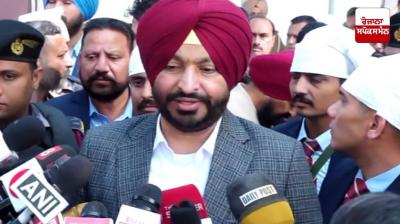 Union Minister of State Ravneet Singh Bittu reaches CM House