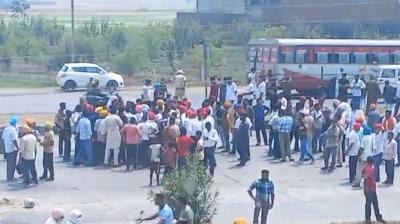 ਜੰਡਿਆਲਾ ਗੁਰੂ ਟੋਲ ਪਲਾਜਾ ਉੱਪਰ ਹੰਗਾਮੇ ਦੀ ਤਸਵੀਰ 