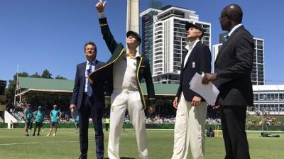 Toss to stay in test cricket