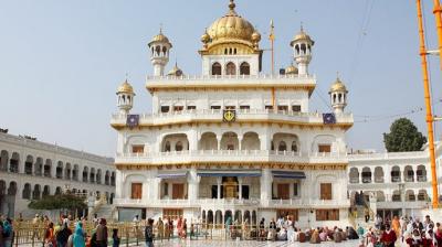 Dhirmaliye sat on the throne of Sri Akal, not the Jathedar of Panth.