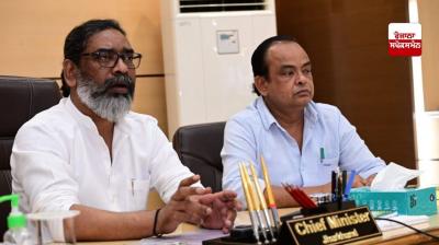 ਮੁੱਖ ਮੰਤਰੀ ਹੇਮੰਤ ਸੋਰੇਨ ਨੇ ਵੀਡੀਓ ਕਾਨਫਰੰਸਿੰਗ ਰਾਹੀਂ ਸਾਰੇ ਜ਼ਿਲ੍ਹਿਆਂ ਦੇ ਡਿਪਟੀ ਕਮਿਸ਼ਨਰਾਂ ਨਾਲ ਗੱਲਬਾਤ ਕੀਤੀ