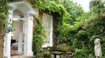 anarock claims tardeo in mumbai 