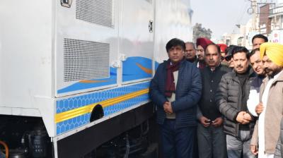  Hoshiarpur gets road sweeping machine, trial held