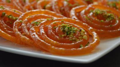 Make jalebis in your home kitchen