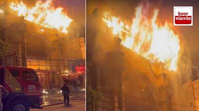 Delhi fire: Massive fire breaks out in banquet hall near DLF Moti Nagar, one person dies