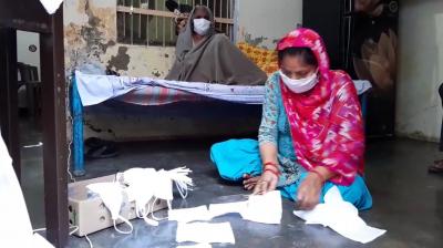 Masks Are Being Prepared At Home