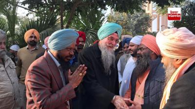 ਸਪੀਕਰ ਕੁਲਤਾਰ ਸਿੰਘ ਸੰਧਵਾਂ ਪਿੰਡ ਦੌਧਰ ਵਿਖੇ ਬਰਸੀ ਸਮਾਗਮ ’ਚ ਸ਼ਿਰਕਤ ਕਰਦੇ ਹੋਏ 