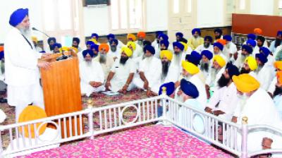 While addressing, Bhai Gobind Singh Longowal