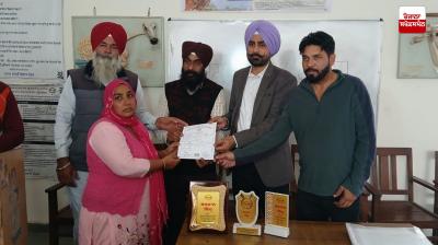 Distribution of certificates to the trainees of the 2 week dairy training course News