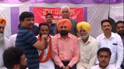 Ends hunger strike with juice