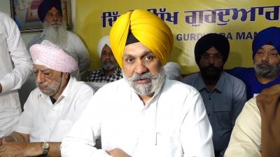 ਦਿੱਲੀ ਸਿੱਖ ਗੁਰਦੁਆਰਾ ਪ੍ਰਬੰਧਕ ਕਮੇਟੀ ਦੇ ਜਨਰਲ ਸਕੱਤਰ ਜਗਦੀਪ ਸਿੰਘ ਕਾਹਲੋਂ ਜਾਣਕਾਰੀ ਦਿੰਦੇ ਹੋਏ 