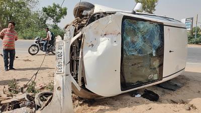 ਹਾਦਸਾ ਗ੍ਰਸਤ ਕਾਰ