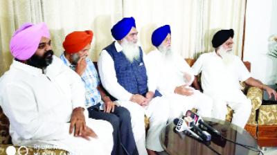 S. Ranjit Singh Brahmpura  Addressing Journalist Conference