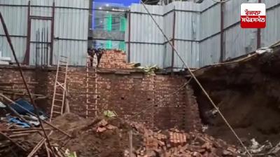 ਦਿੱਲੀ ਦੇ ਪਹਾੜਗੰਜ ’ਚ ਉਸਾਰੀ ਅਧੀਨ ਡਿੱਗੀ ਇਮਾਰਤ,