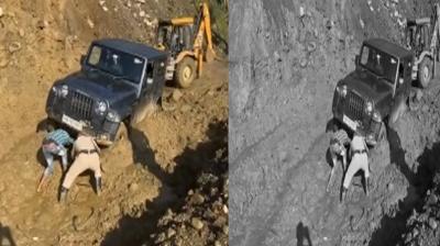 Thar caught in the debris Himachal News 