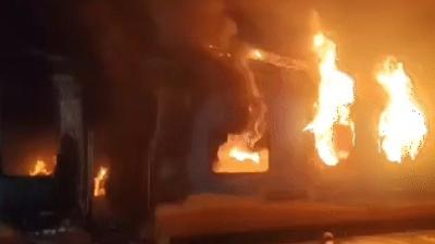 Tatanagar-Ernakulam Express Fire News Andhra Pradesh