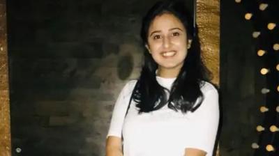 Air hostess dies under suspicious circumstances in Gurugram News