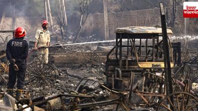 Massive fire breaks out near Rithala Metro Station in Delhi, hundreds of huts burnt to ashes